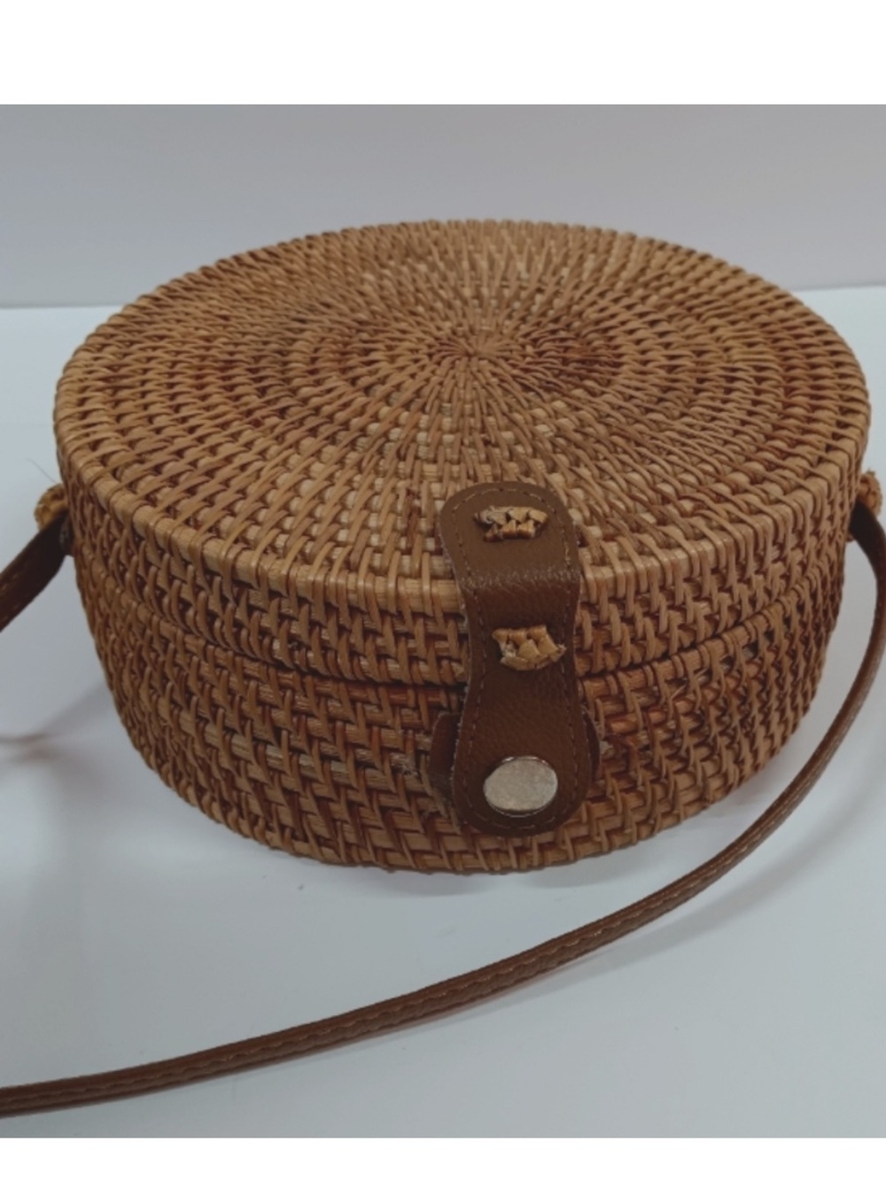 Round Woven Crossbody Bag in Natural Brown NWOT - Picture 3 of 12